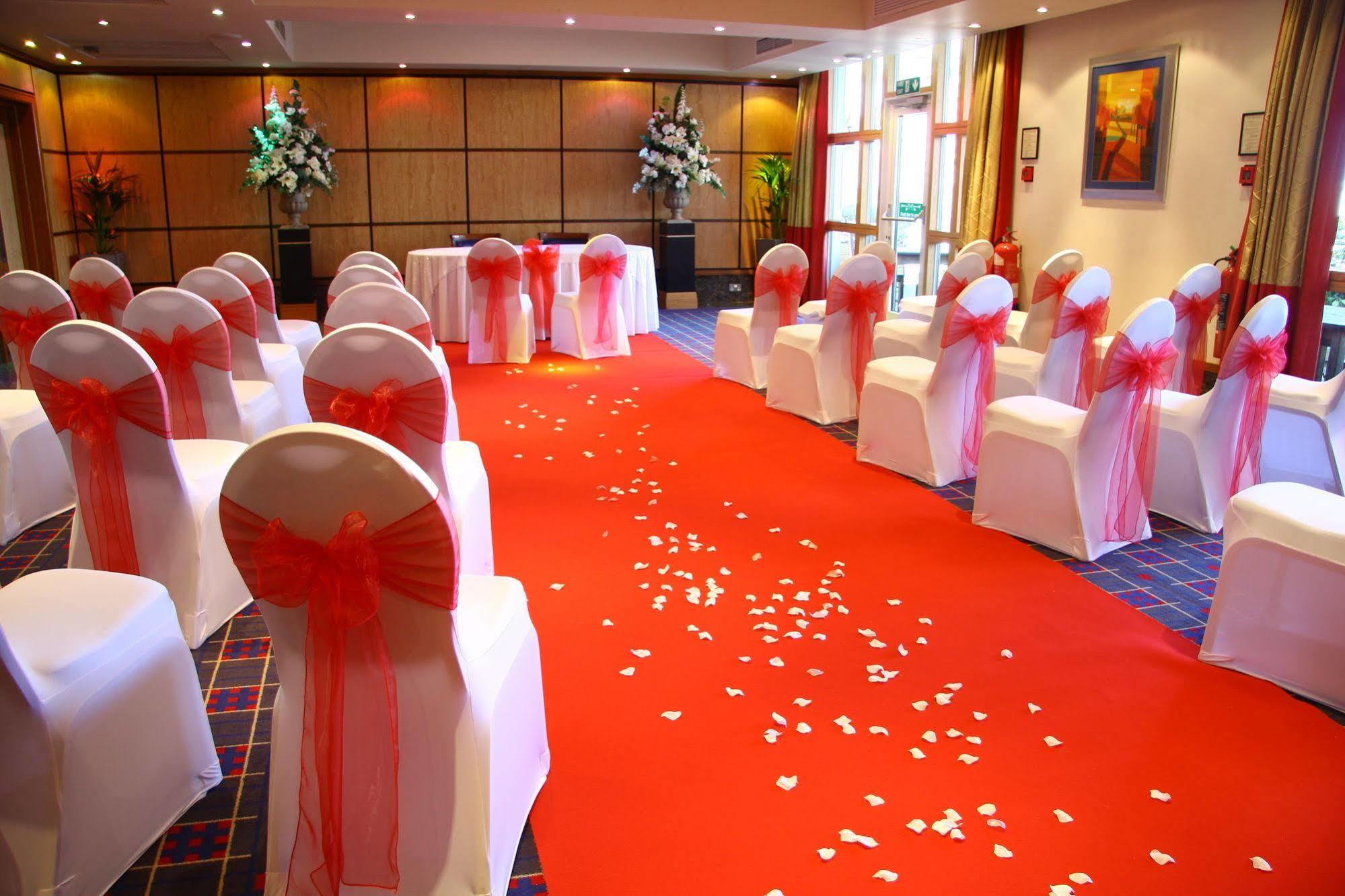 Grange Bracknell Hotel Eksteriør billede